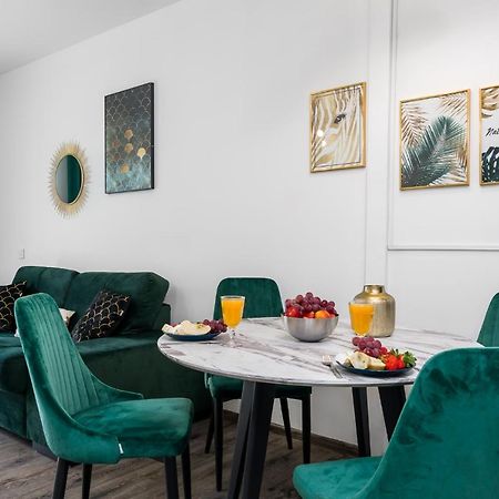 Sleepway Apartments- Garbary 100-46 Познан Екстериор снимка