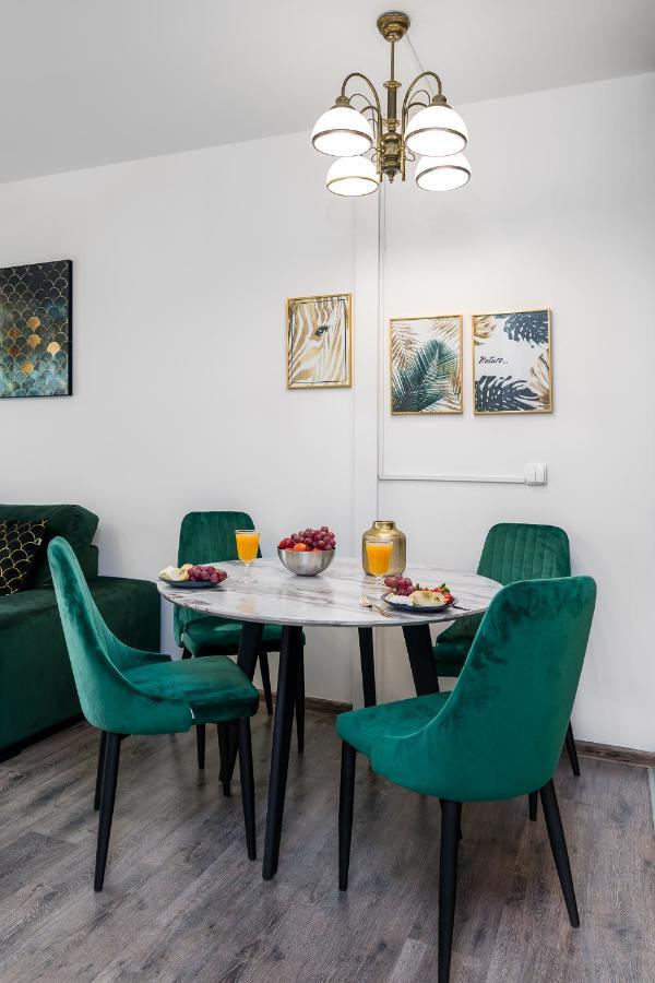 Sleepway Apartments- Garbary 100-46 Познан Екстериор снимка