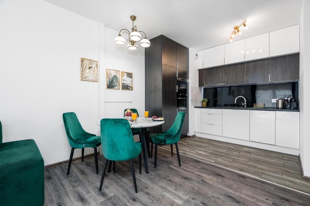 Sleepway Apartments- Garbary 100-46 Познан Екстериор снимка