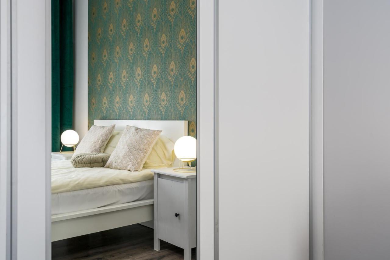 Sleepway Apartments- Garbary 100-46 Познан Екстериор снимка