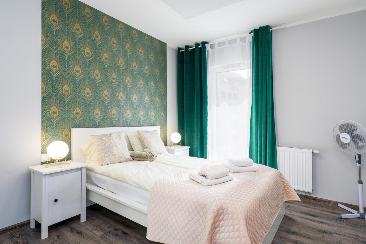 Sleepway Apartments- Garbary 100-46 Познан Екстериор снимка